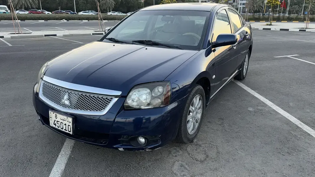 Mitsubishi Galant 2010